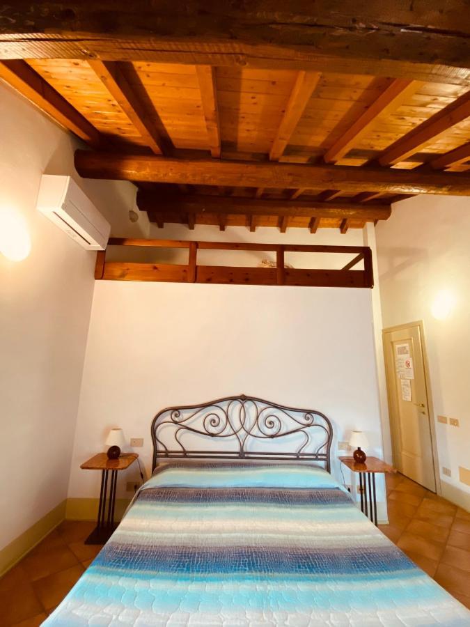 Tenuta Le Sorgive Agriturismo Solferino Luaran gambar