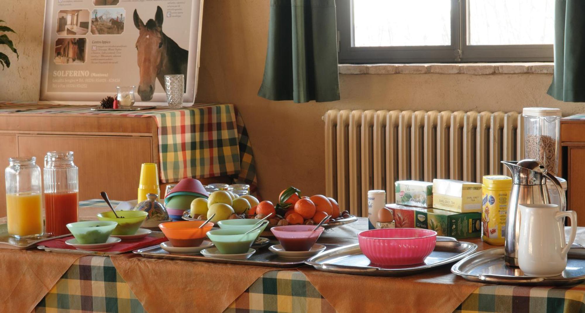 Tenuta Le Sorgive Agriturismo Solferino Luaran gambar