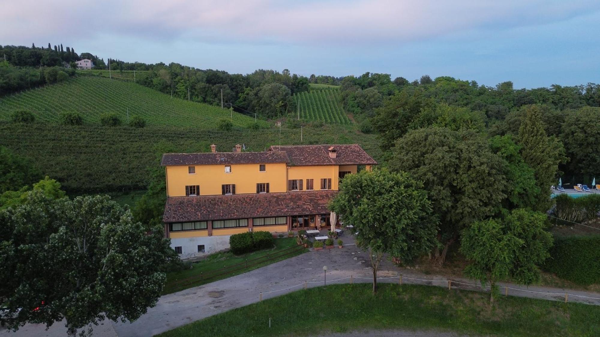 Tenuta Le Sorgive Agriturismo Solferino Luaran gambar